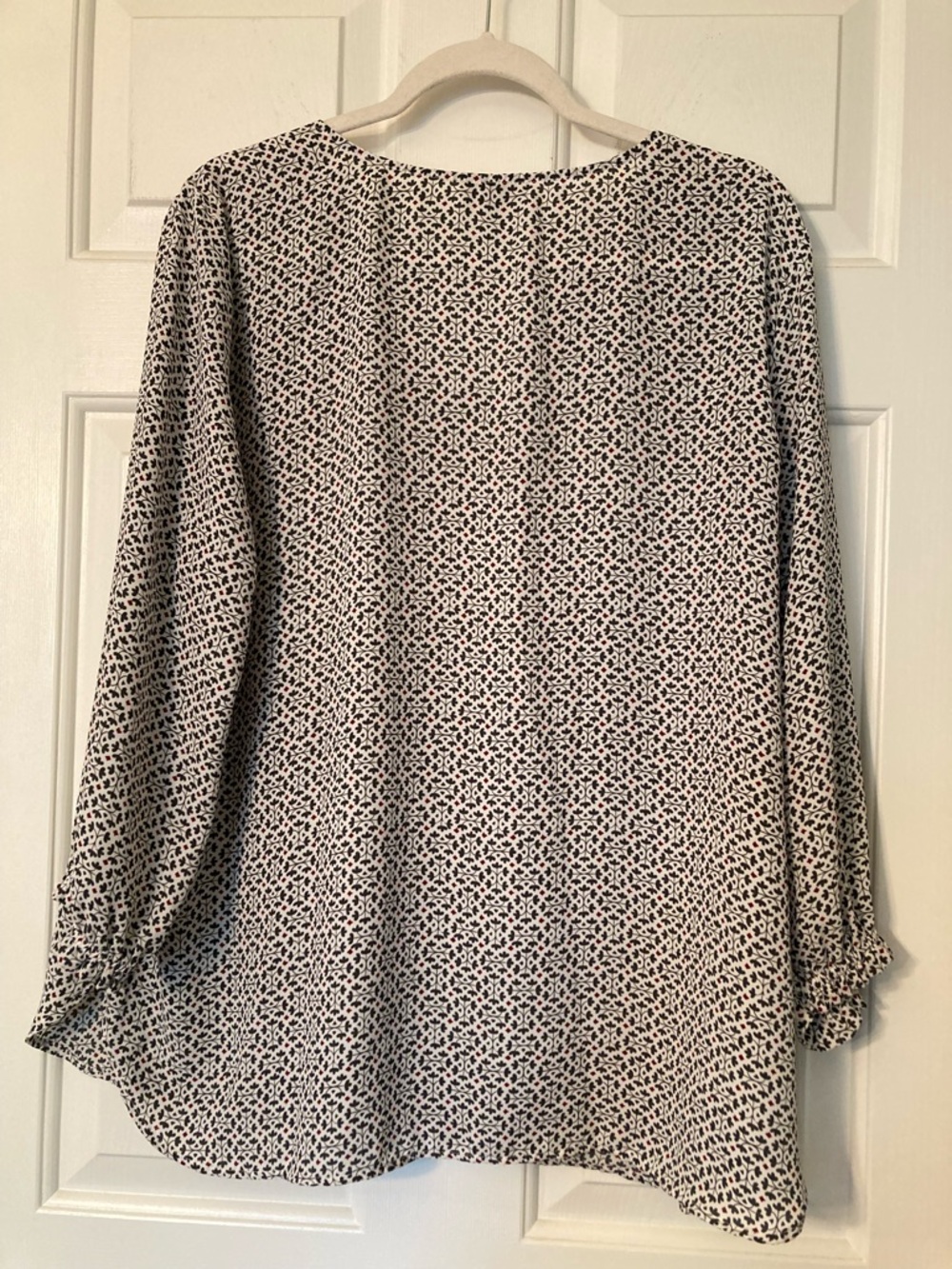 LOFT V-Neck Top - Picture 5 of 6